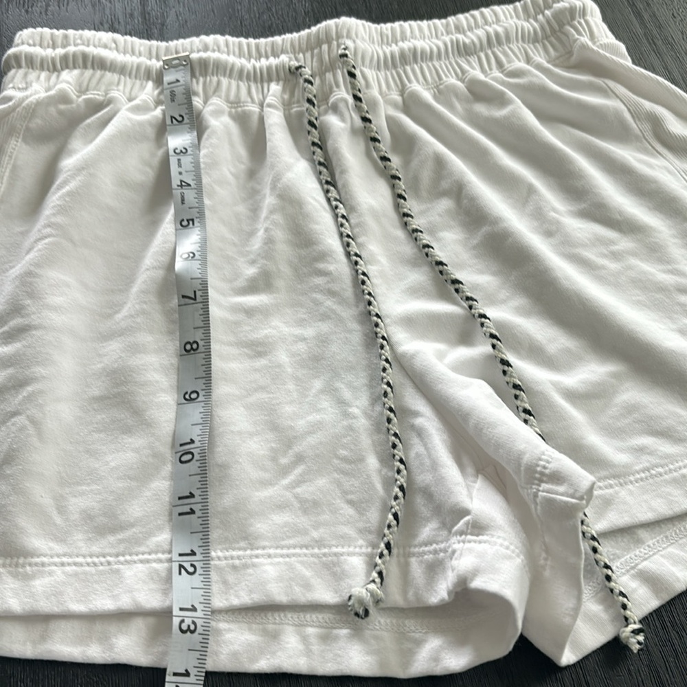 Monrow Shorts - Picture 3 of 8